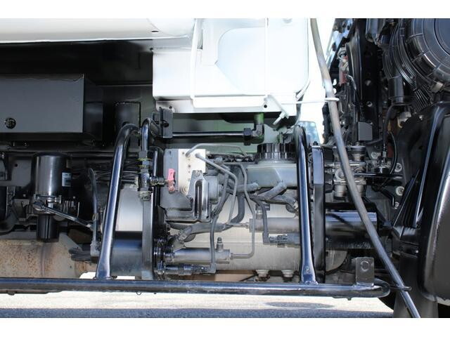 日野レンジャーパッカー車（塵芥車）中型（4t）[写真26]