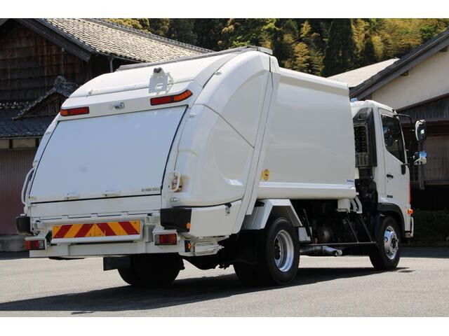 日野レンジャーパッカー車（塵芥車）中型（4t）[写真04]