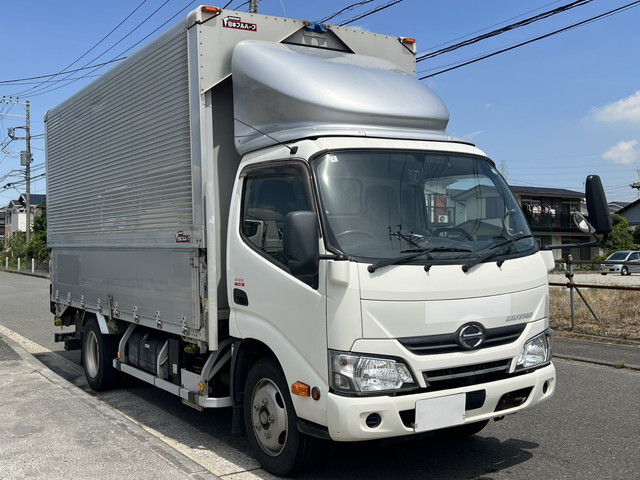 日野デュトロアルミウイング小型（2t・3t）[写真01]
