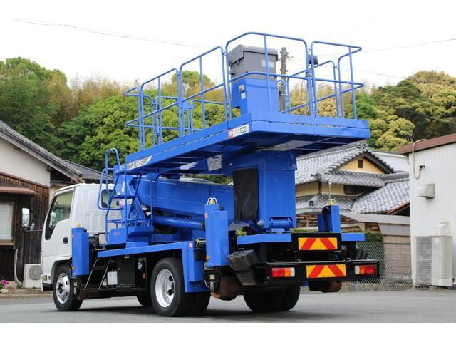 いすゞエルフ高所作業車小型（2t・3t）[写真02]