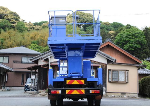いすゞエルフ高所作業車小型（2t・3t）[写真08]
