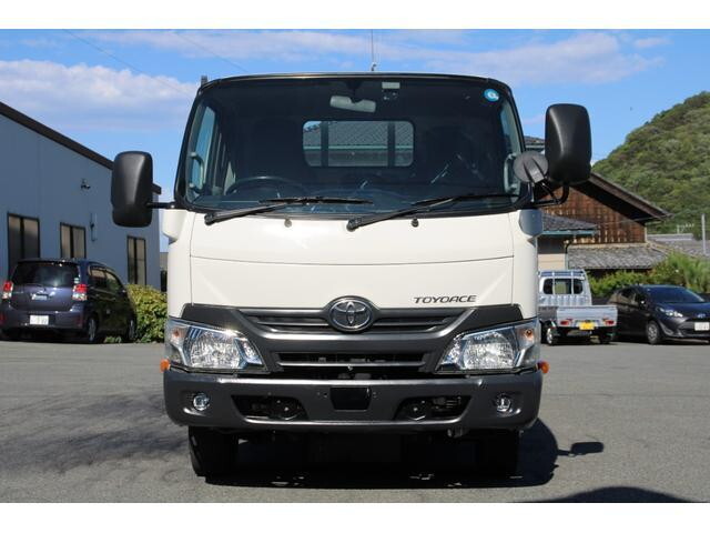 トヨタトヨエース平ボディ小型（2t・3t）[写真05]