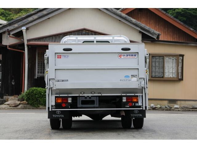 トヨタダイナ平ボディ小型（2t・3t）[写真08]