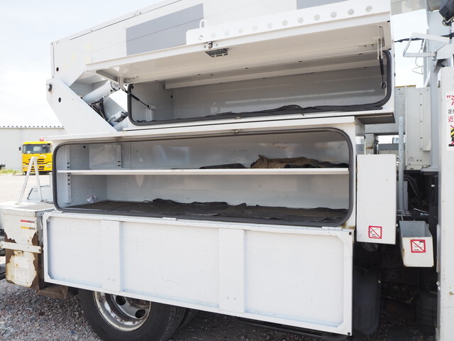 いすゞエルフ高所作業車小型（2t・3t）[写真39]