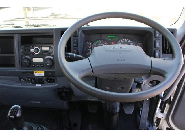 いすゞフォワードコンテナ専用車中型（4t）[写真25]