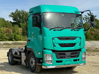 いすゞギガトレーラーヘッド（トラクターヘッド）大型（10t）[写真01]