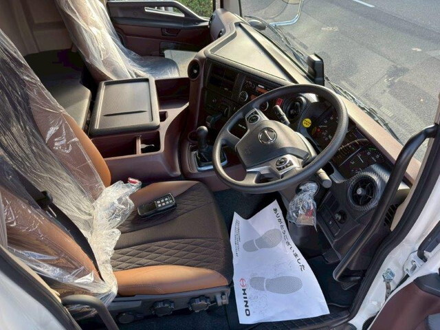 日野プロフィアバルク車（粉粒体運搬車）大型（10t）[写真28]