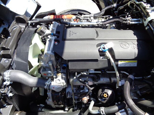 三菱ふそうキャンター平ボディ小型（2t・3t）[写真24]