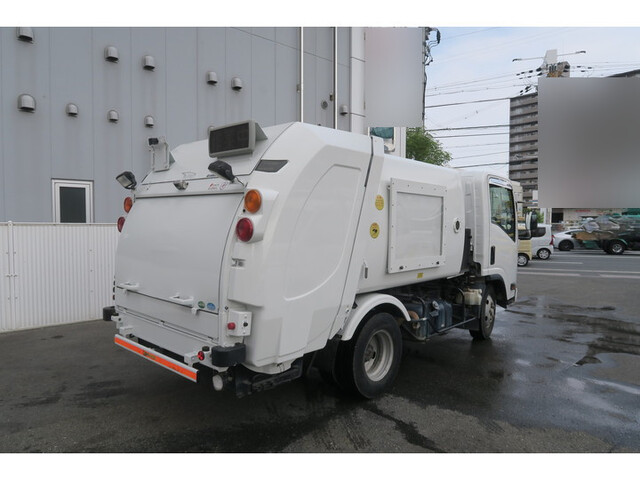 いすゞエルフパッカー車（塵芥車）小型（2t・3t）[写真02]