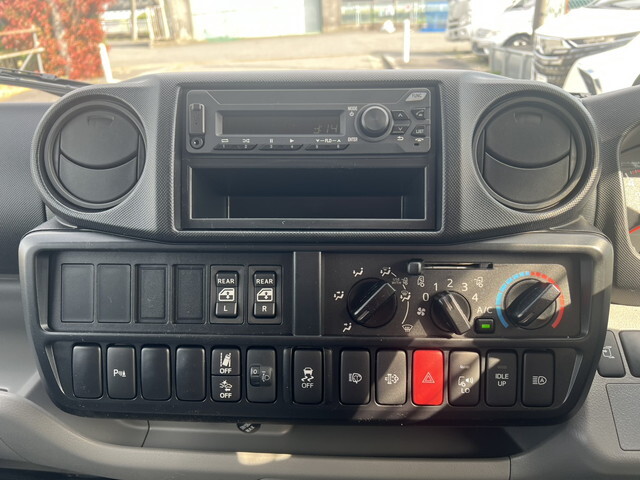 トヨタトヨエースダブルキャブ（Wキャブ）小型（2t・3t）[写真16]