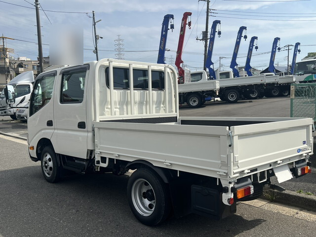 トヨタトヨエースダブルキャブ（Wキャブ）小型（2t・3t）[写真02]