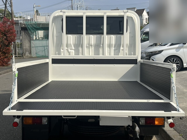 トヨタトヨエースダブルキャブ（Wキャブ）小型（2t・3t）[写真09]