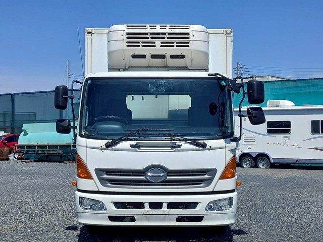 日野レンジャー冷凍車（冷蔵車）中型（4t）[写真03]