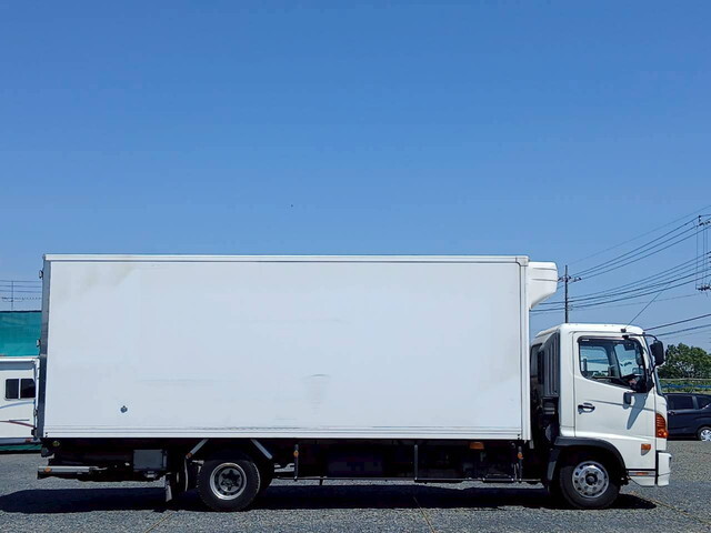 日野レンジャー冷凍車（冷蔵車）中型（4t）[写真04]