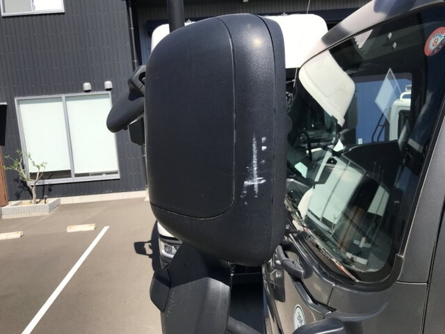 いすゞギガ平ボディ大型（10t）[写真34]