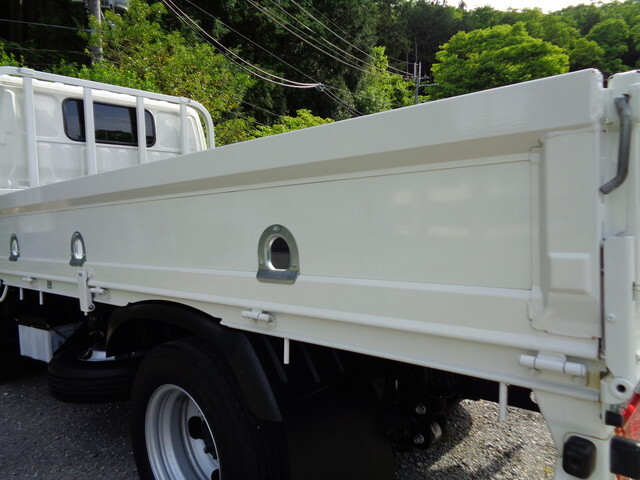 日野デュトロ平ボディ小型（2t・3t）[写真17]