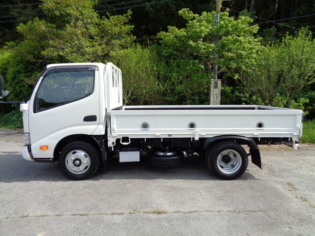日野デュトロ平ボディ小型（2t・3t）[写真07]