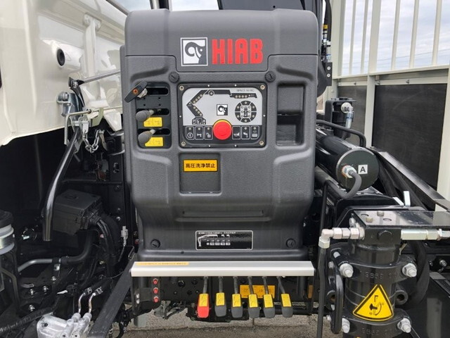 日野レンジャークレーン付増トン（6t・8t）[写真29]