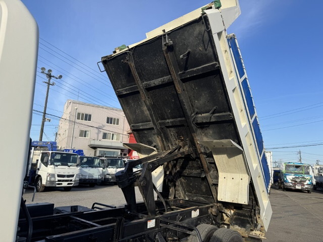 日野レンジャーダンプ中型（4t）[写真12]
