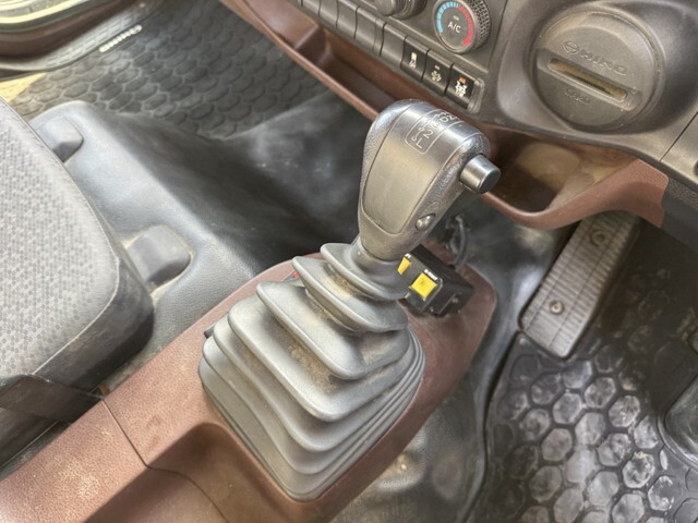 日野レンジャーダンプ中型（4t）[写真29]