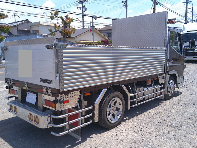 三菱ふそうキャンター平ボディ小型（2t・3t）[写真04]