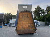 日野レンジャーダンプ中型（4t）[写真09]