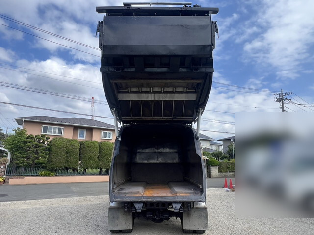いすゞフォワードパッカー車（塵芥車）増トン（6t・8t）[写真13]
