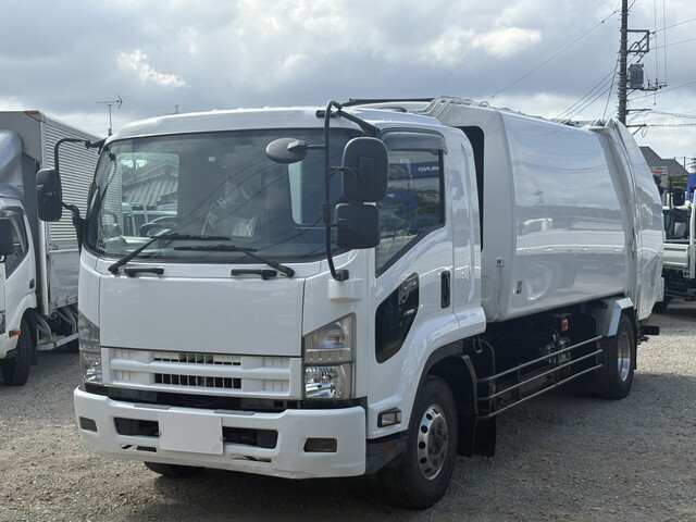 いすゞフォワードパッカー車（塵芥車）増トン（6t・8t）[写真03]