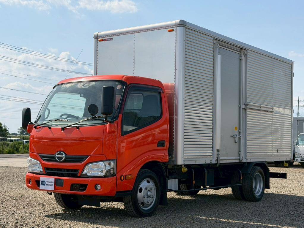 日野デュトロアルミバン小型（2t・3t）[写真01]