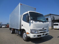 トヨタトヨエースアルミバン小型（2t・3t）[写真01]