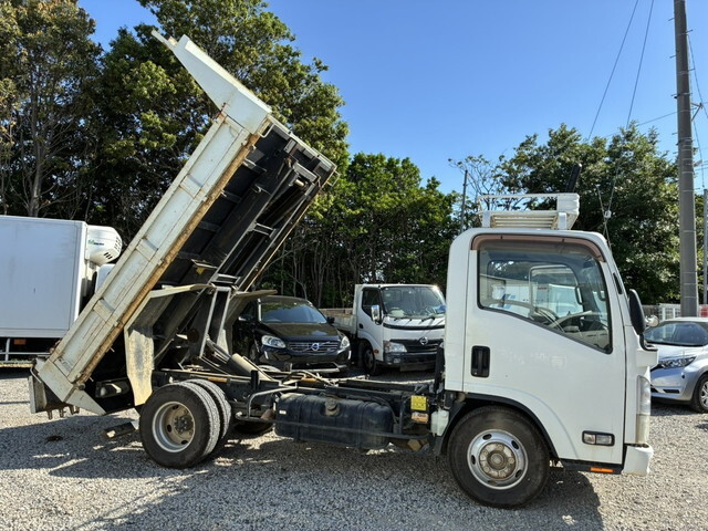 いすゞエルフローダーダンプ小型（2t・3t）[写真11]