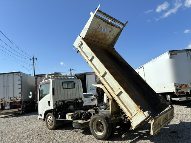 いすゞエルフローダーダンプ小型（2t・3t）[写真02]