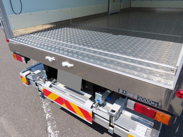 三菱ふそうキャンター冷凍車（冷蔵車）小型（2t・3t）[写真30]