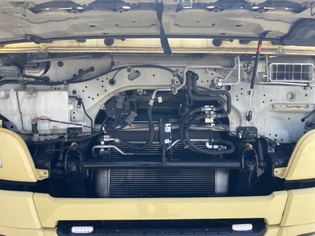 三菱ふそうスーパーグレートアルミウイング大型（10t）[写真22]