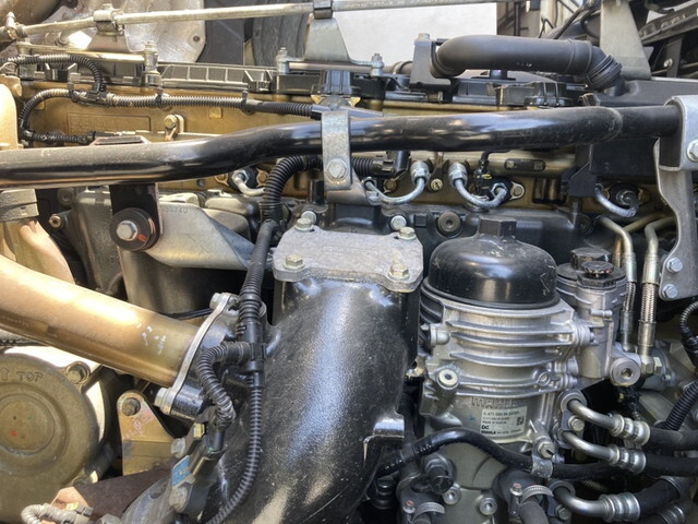 三菱ふそうスーパーグレートアルミウイング大型（10t）[写真26]