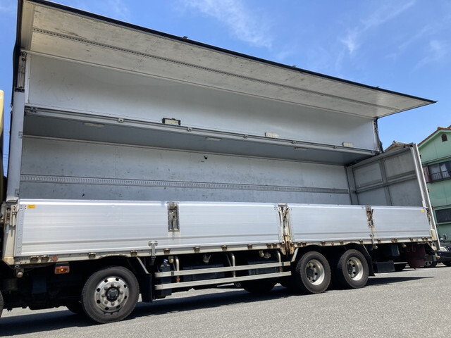 三菱ふそうスーパーグレートアルミウイング大型（10t）[写真35]