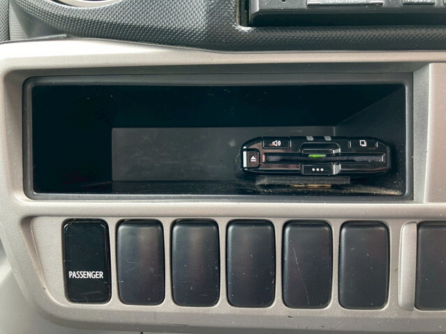 トヨタトヨエース平ボディ小型（2t・3t）[写真30]