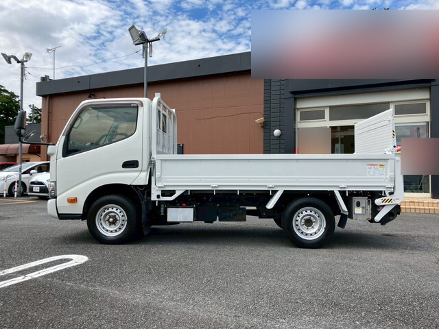 トヨタトヨエース平ボディ小型（2t・3t）[写真08]