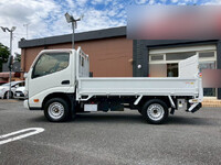 トヨタトヨエース平ボディ小型（2t・3t）[写真09]