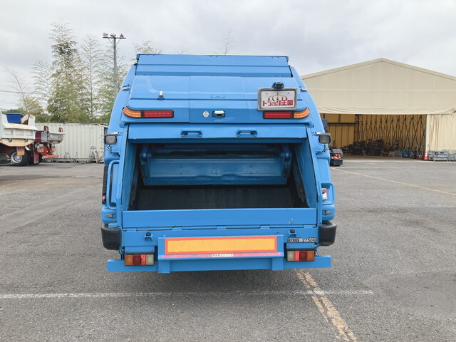 いすゞエルフパッカー車（塵芥車）小型（2t・3t）[写真10]
