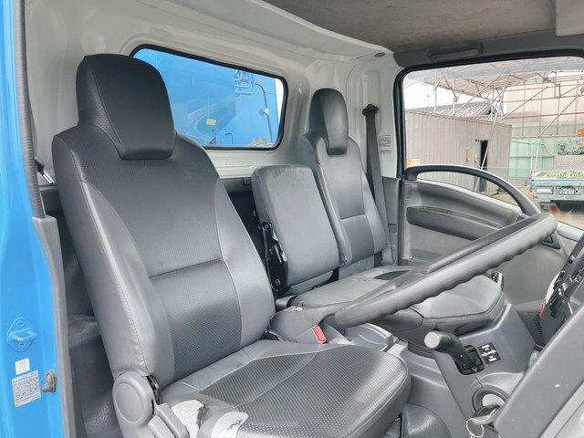 いすゞエルフパッカー車（塵芥車）小型（2t・3t）[写真32]