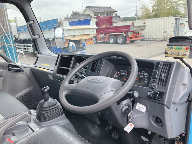 いすゞエルフパッカー車（塵芥車）小型（2t・3t）[写真33]