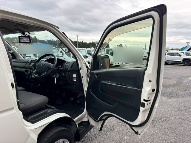 トヨタハイエース冷凍車（冷蔵車）小型（2t・3t）[写真33]