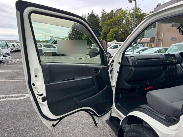 トヨタハイエース冷凍車（冷蔵車）小型（2t・3t）[写真36]