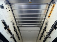 いすゞエルフアルミバン小型（2t・3t）[写真16]