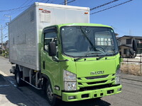 いすゞエルフアルミバン小型（2t・3t）[写真01]