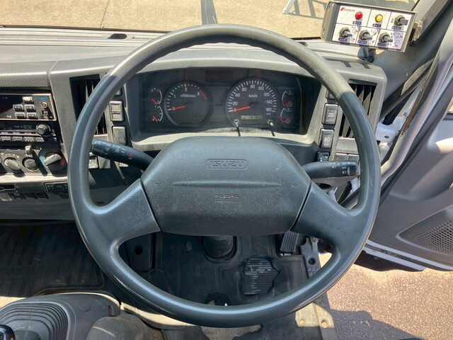 いすゞフォワードパッカー車（塵芥車）中型（4t）[写真34]