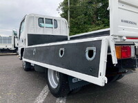 いすゞエルフ平ボディ小型（2t・3t）[写真13]