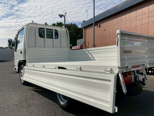 マツダタイタン平ボディ小型（2t・3t）[写真12]
