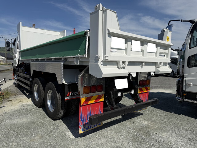 いすゞギガダンプ大型（10t）[写真02]